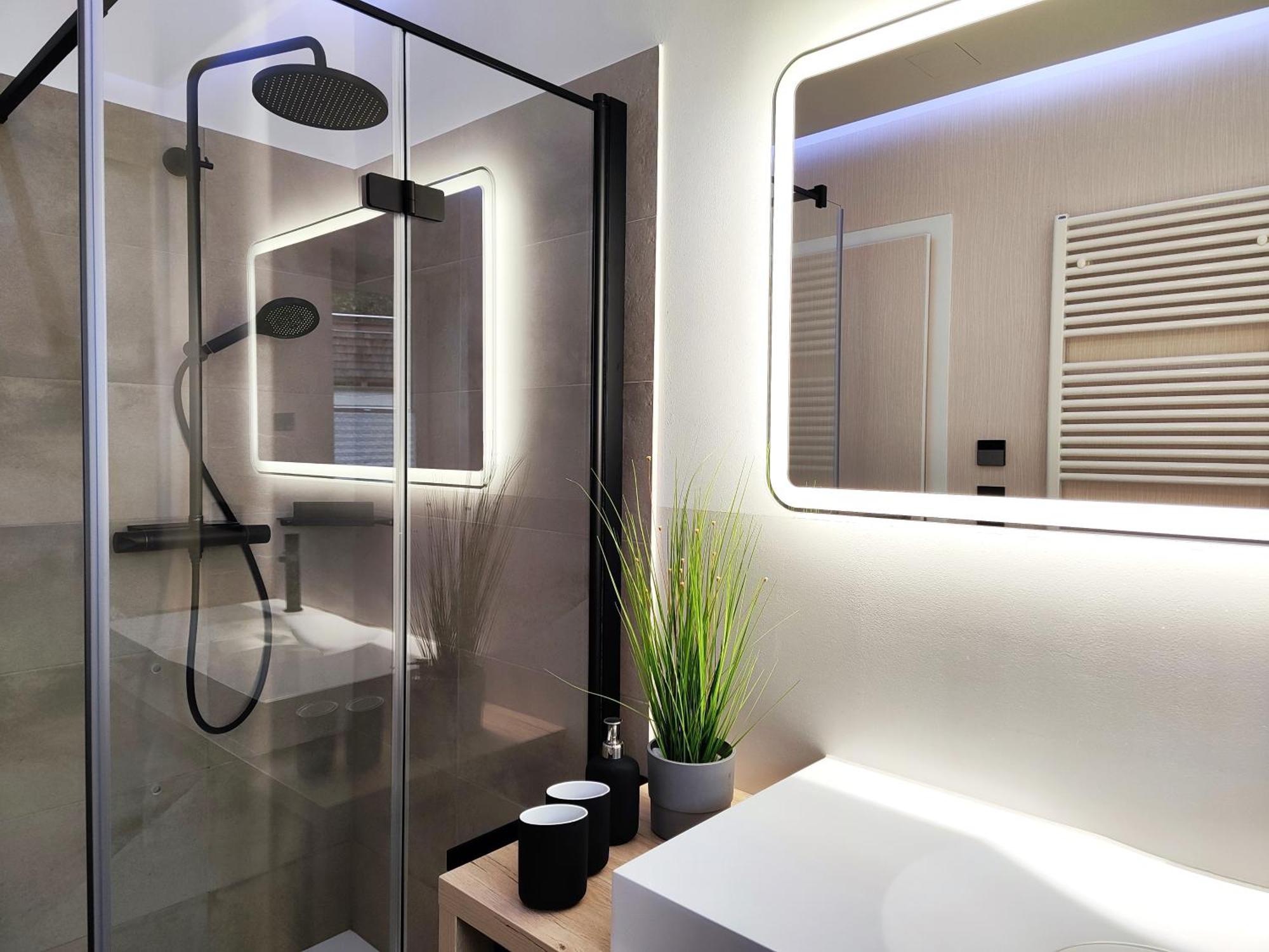 Ferienwohnung Hoellwart - Exclusiv, Ruhige Lage, Panoramablick ビショフスホーフェン エクステリア 写真